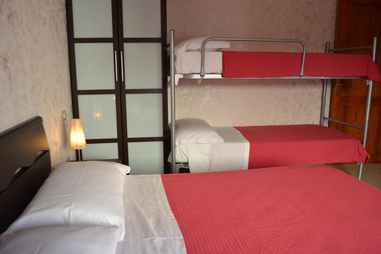 Bed and Breakfast Sa Marina Ла-Калетта Экстерьер фото