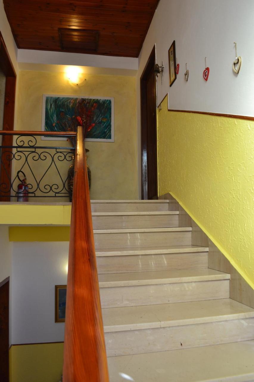 Bed and Breakfast Sa Marina Ла-Калетта Экстерьер фото
